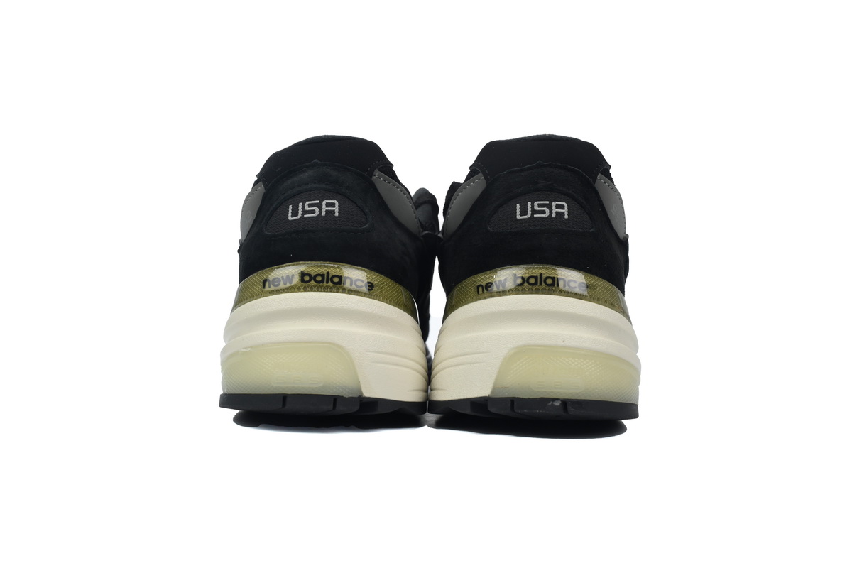 1AE48F8B66318.jpg
