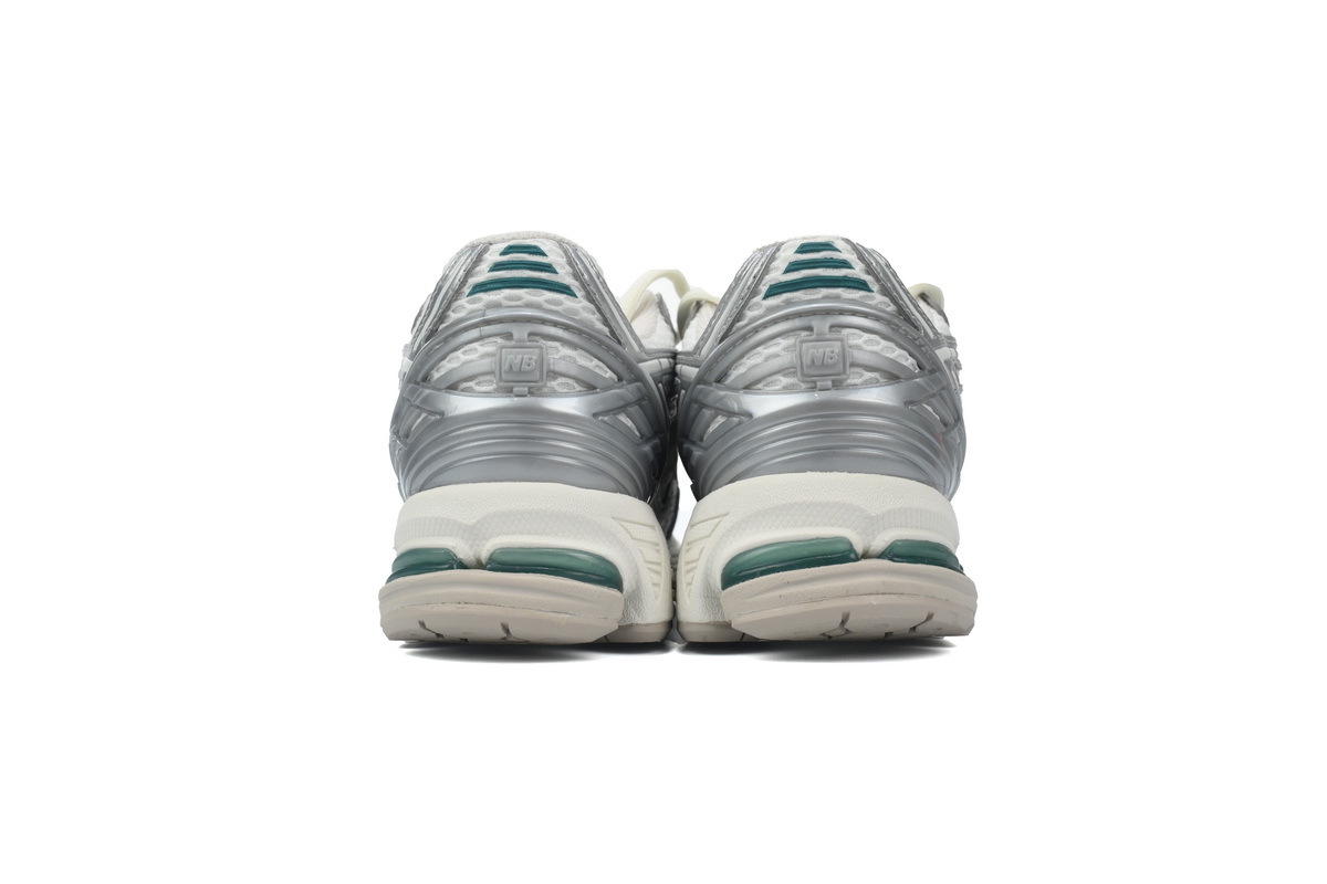 1AE49010B2310.jpg