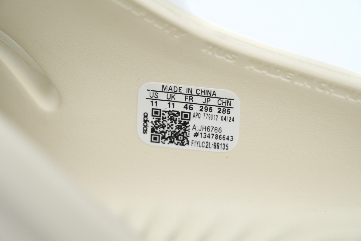 1AE490A55C510.jpg