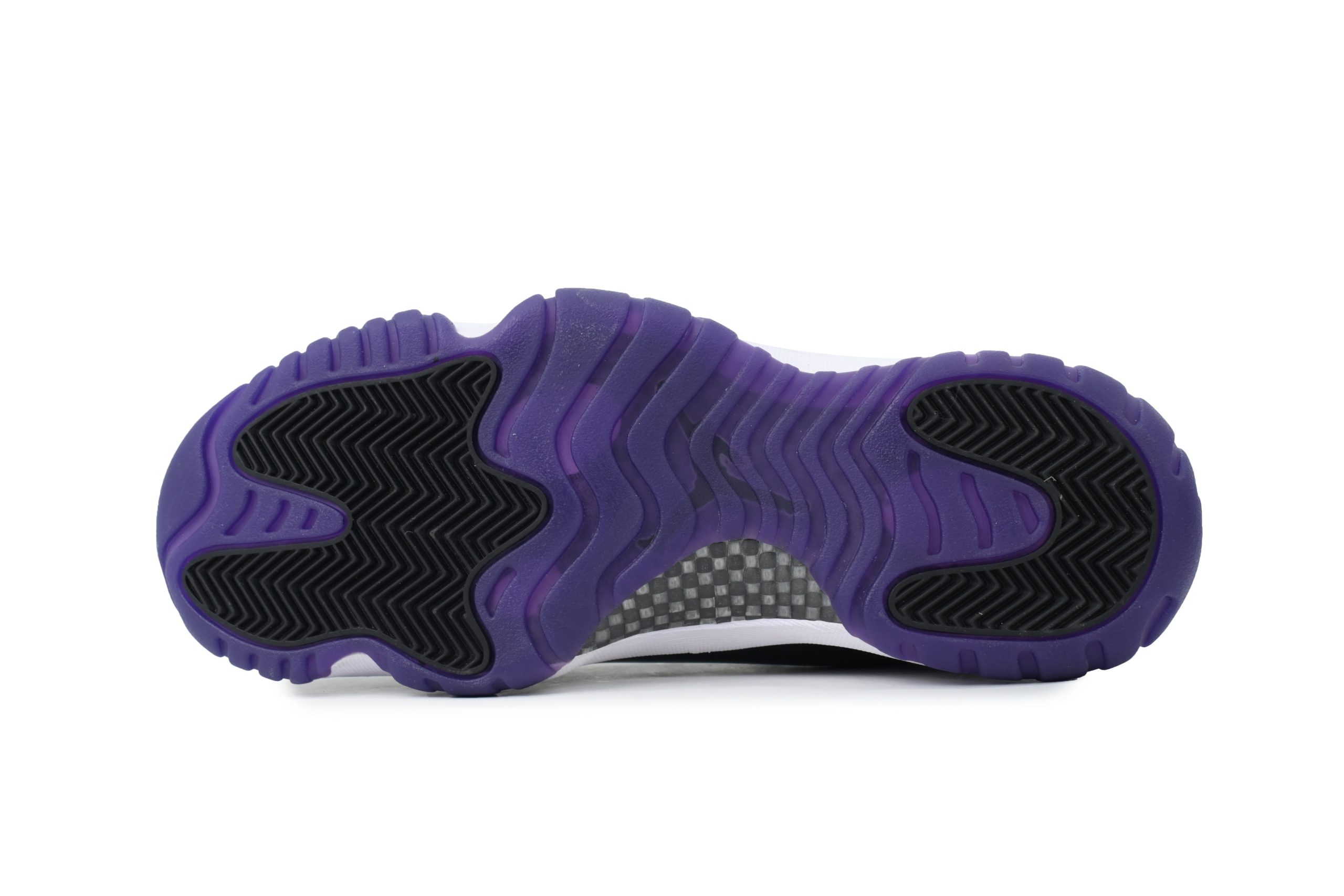 air_jordan_11_retro_blackish_purple_ct8812_999_1D1EEDDC98012.jpg