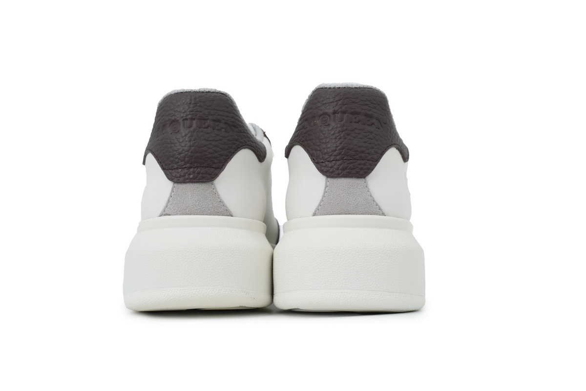 alexander_mcqueen_oversized_sneakers_white_taupe_1D496ACEE5012.jpg