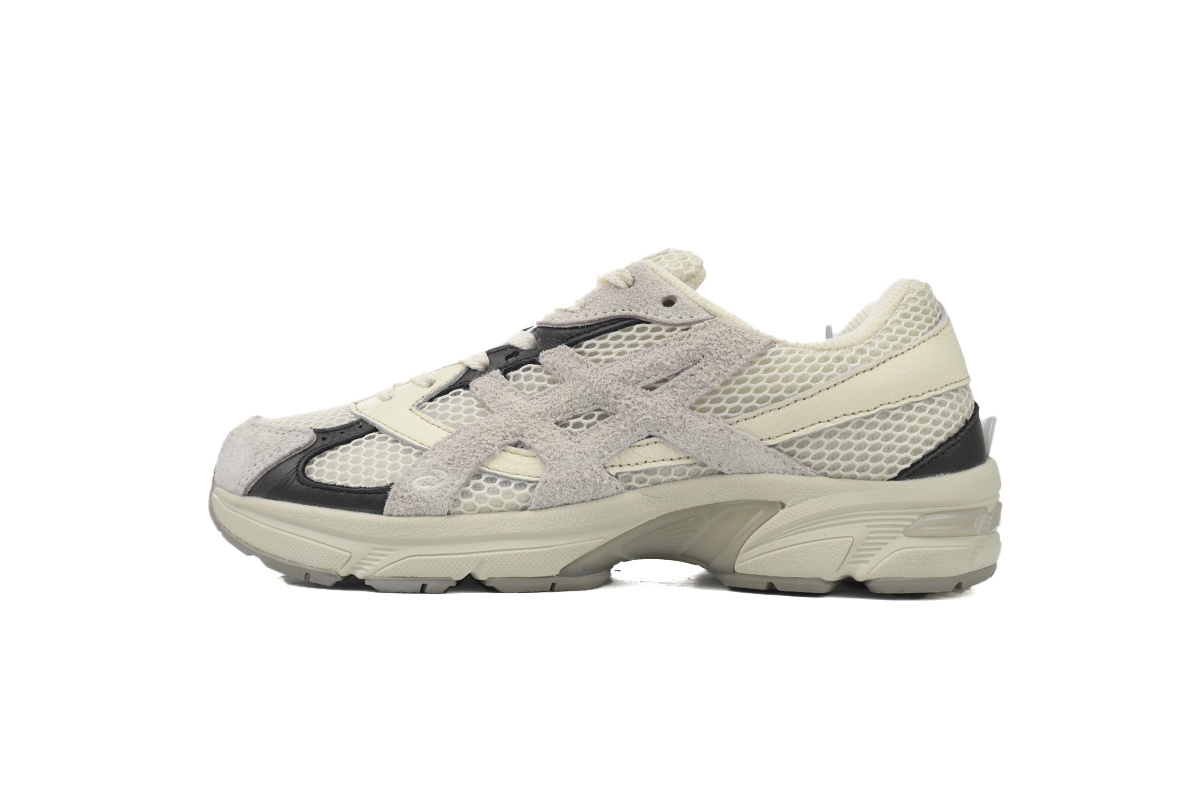 asics_gel_1130_hal_studio_glacier_1201a982_200_1CDBF7C717113.jpg