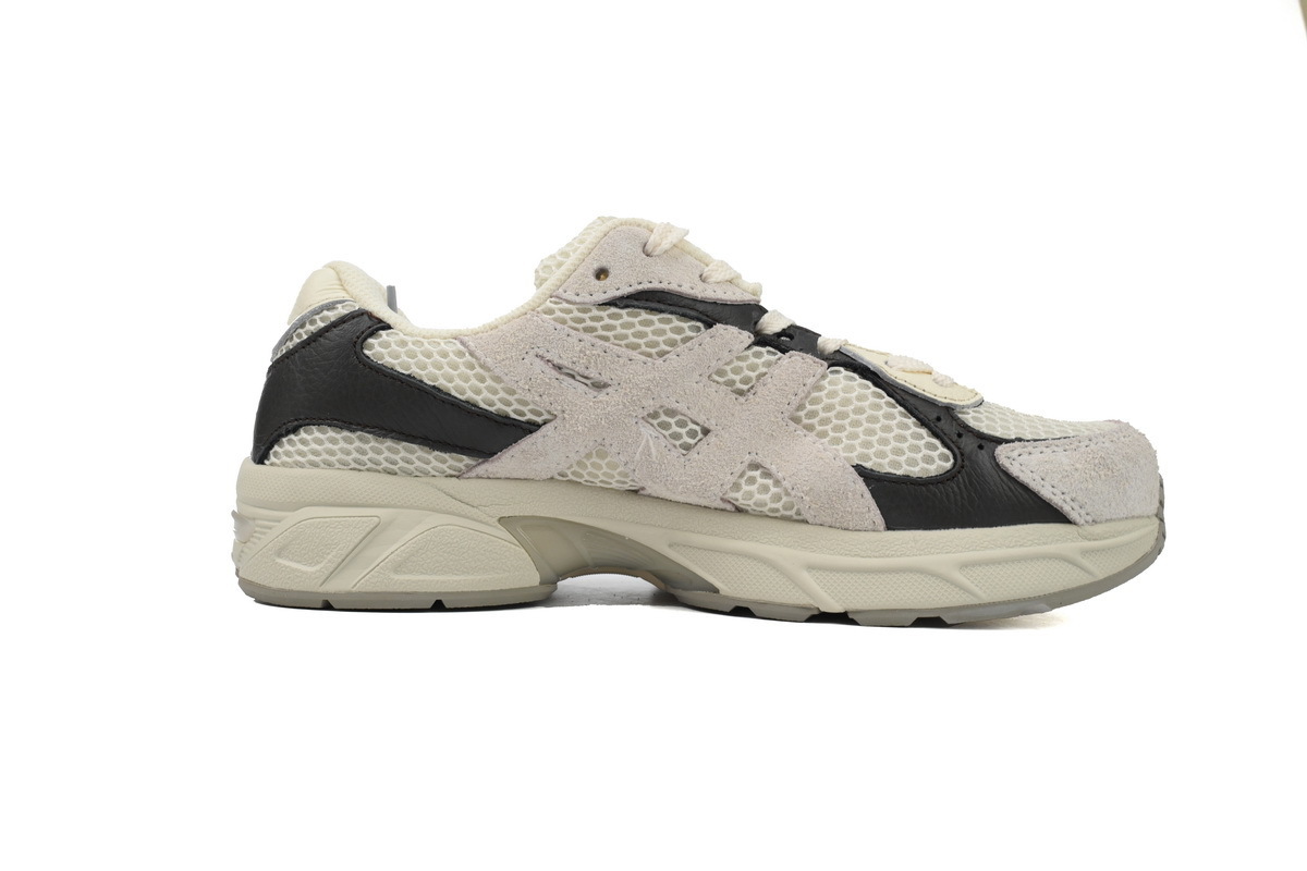 asics_gel_1130_hal_studio_glacier_1201a982_200_1CDBF7C717513.jpg