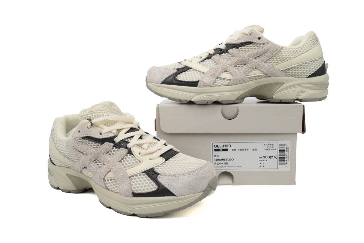 asics_gel_1130_hal_studio_glacier_1201a982_200_1CDBF7C71FC10.jpg