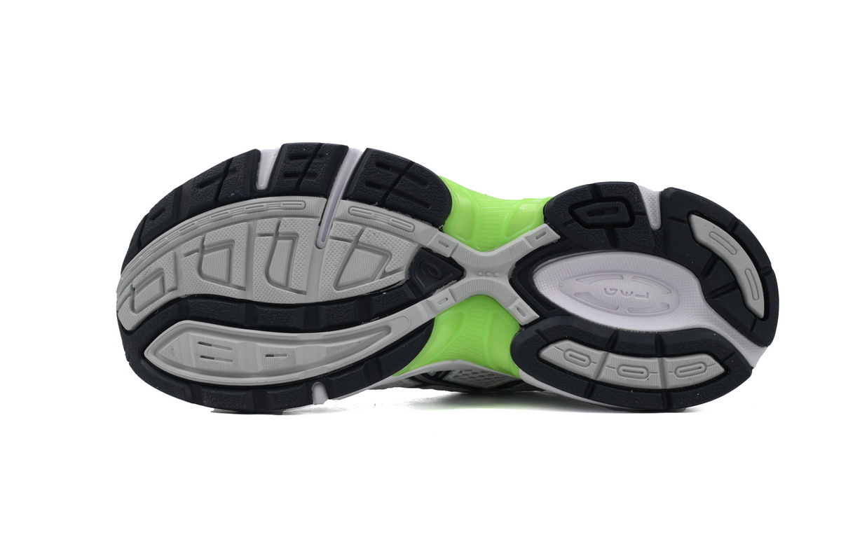 asics_gel_1130_white_mid_grey_lime_green_1201a256_114_1CDBF9CC6A216.jpg