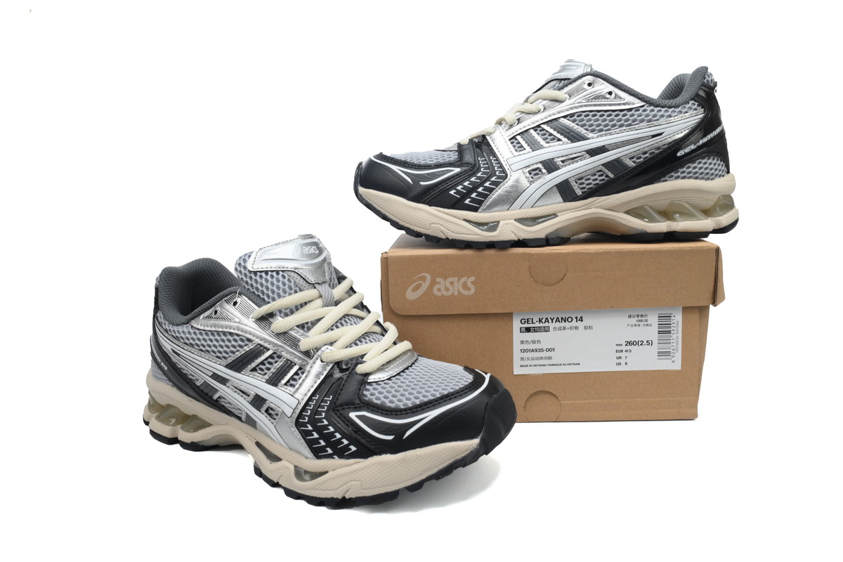 asics_gel_kayano_14_black_glacier_grey_silver_1201a935_001_1B4CB26195817.jpg