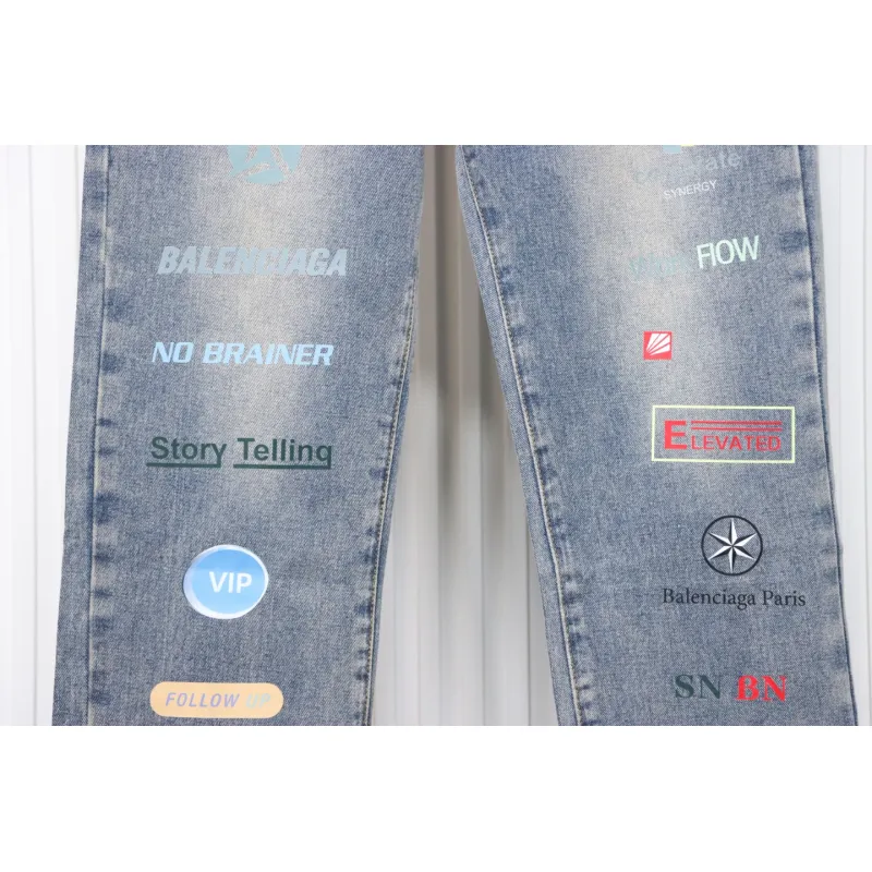 balenciaga_jeans_light_blue_1B8D33FB20518.webp
