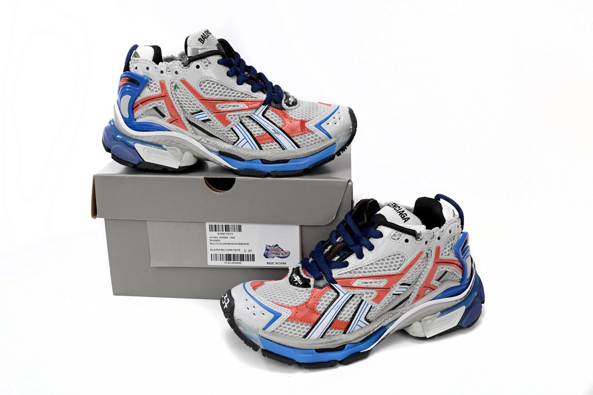 balenciaga_runner_grey_blue_red_black_677403w3rb61264_1B86CF88AED17.jpg