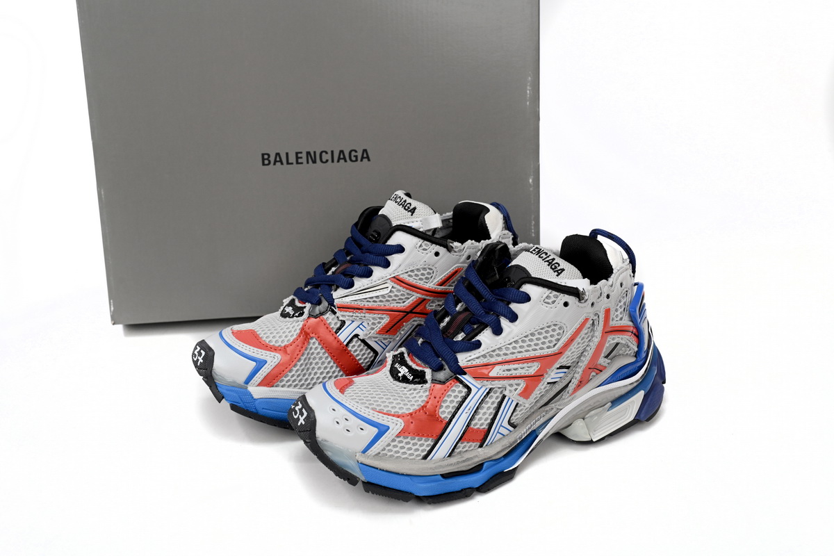 balenciaga_runner_grey_blue_red_black_677403w3rb61264_1B86CF896701F.jpg