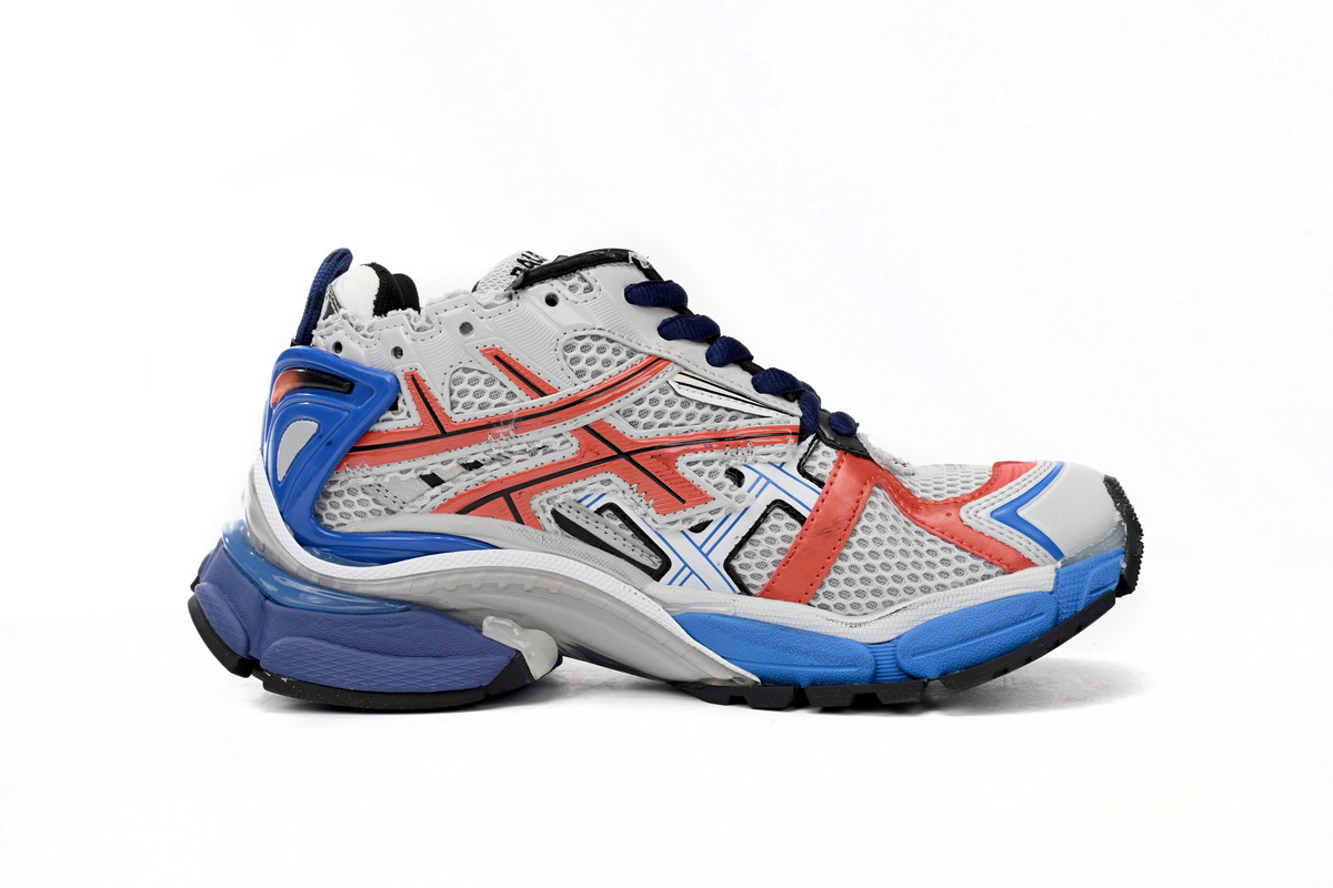 balenciaga_runner_grey_blue_red_black_677403w3rb61264_1B86CF89A9514.jpg