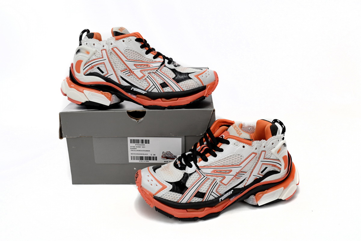 balenciaga_runner_orange_677402w3rb79051_1B89585DFC217.jpg