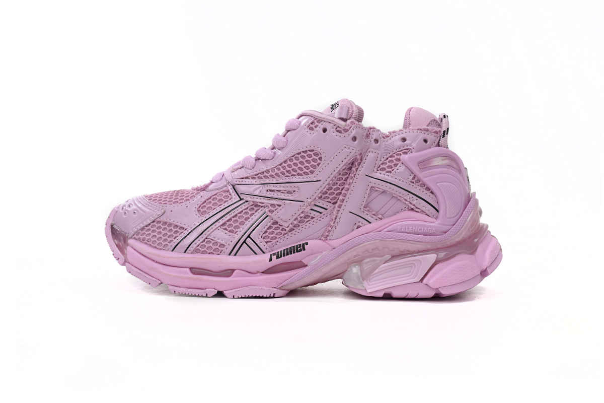 balenciaga_runner_pink__women_s__677402w3rb15000_1B8957A06011D.jpg