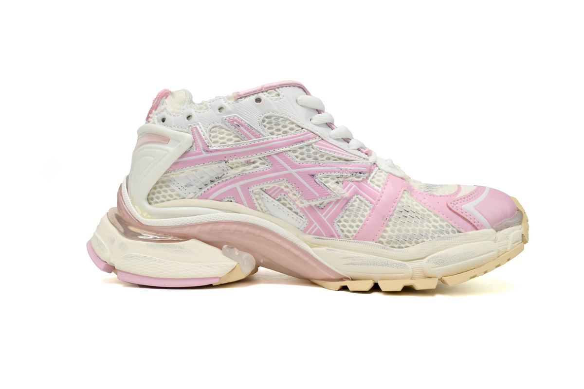 balenciaga_runner_pink_white_677403w3rb39059_1B894602B2313.jpg