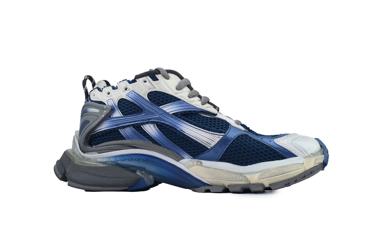 balenciaga_runner_sneaker_gradient_beige_navy_772774_wrung_2410_1C7CCBB957A15.jpg