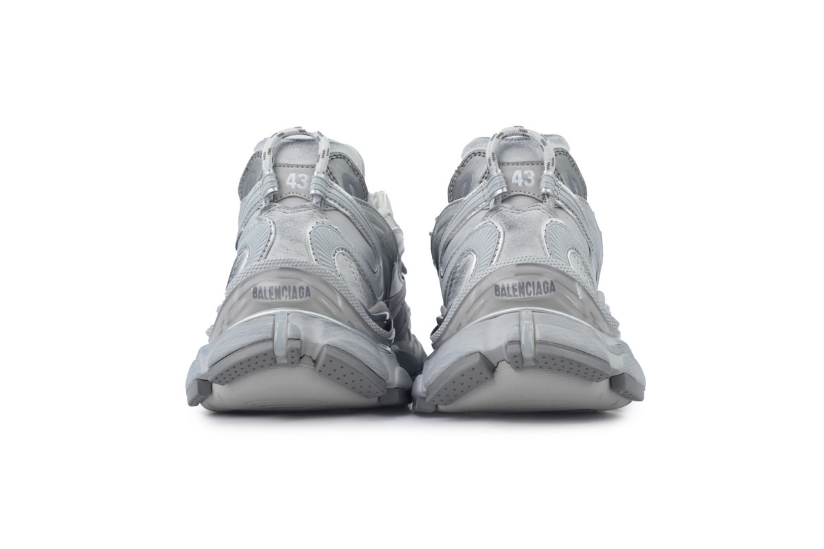 balenciaga_runner_sneaker_worn_out_white_silver_779066_w3rxp_9110_1E189BB65D115.jpg