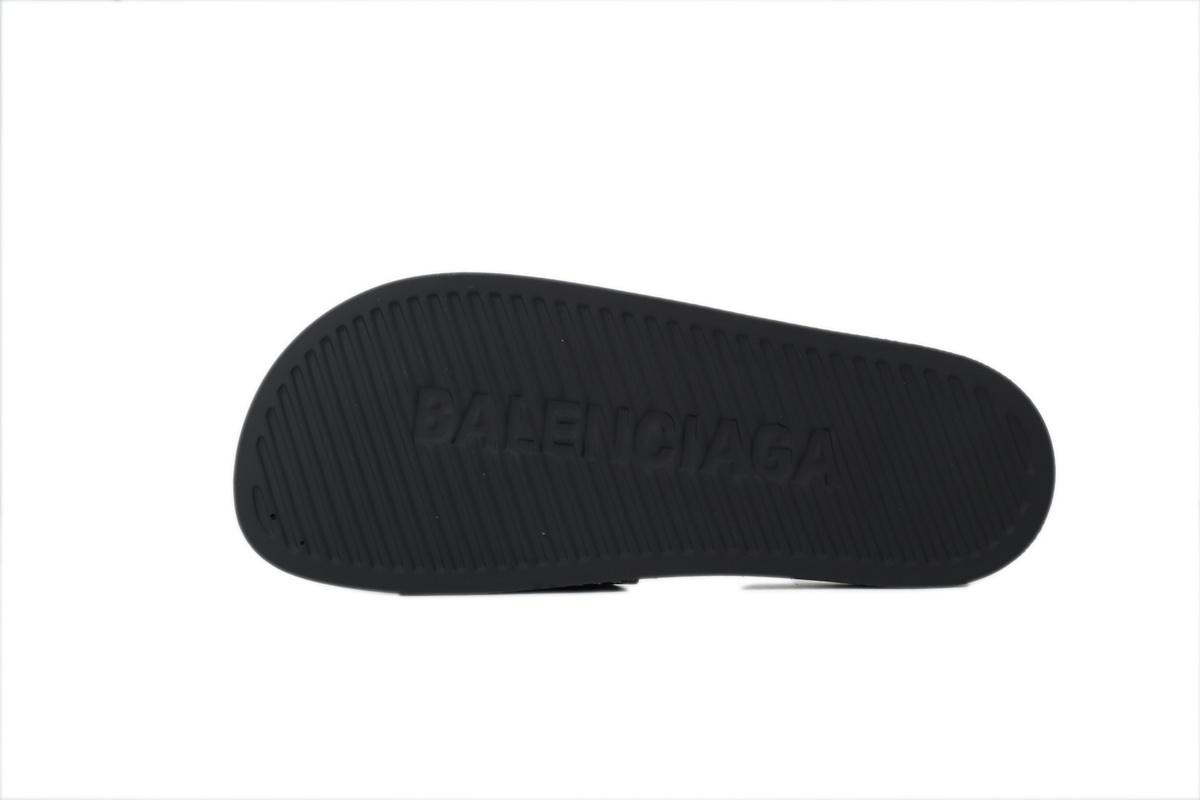 balenciaga_sandal_rubber_pool_slide_black_1E3123E40BE16.jpg