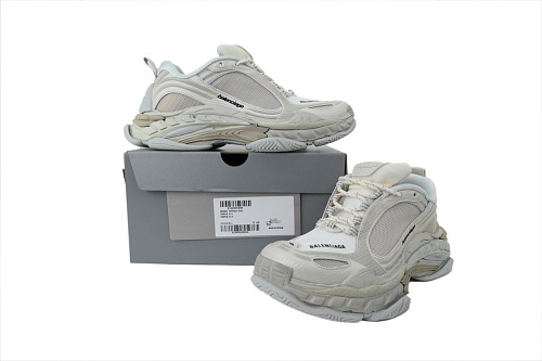 balenciaga_triple_s_2_eggshell_1E77DEB871C1F.jpg