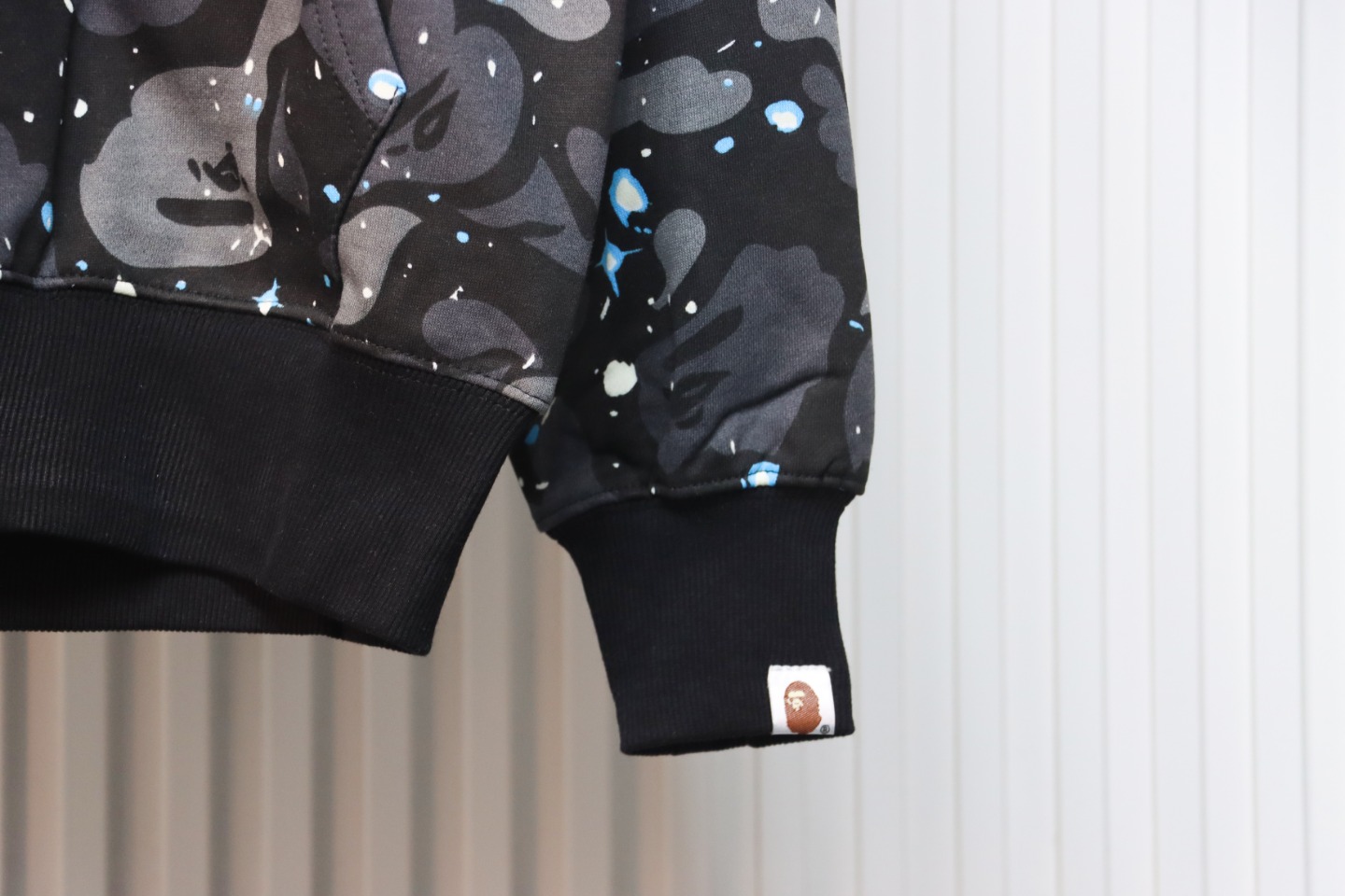 bape_space_camo_shark_full_zip_double_hoodie_black_multi_1B65695E43919.jpg
