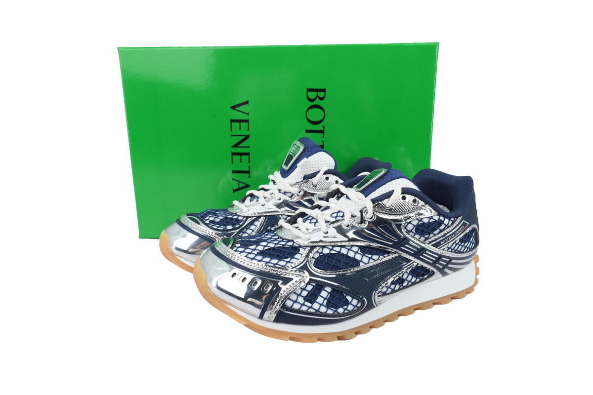 bottega_veneta_orbit_sneaker_deep_blue_silver_1CC8CAF44531F.jpg