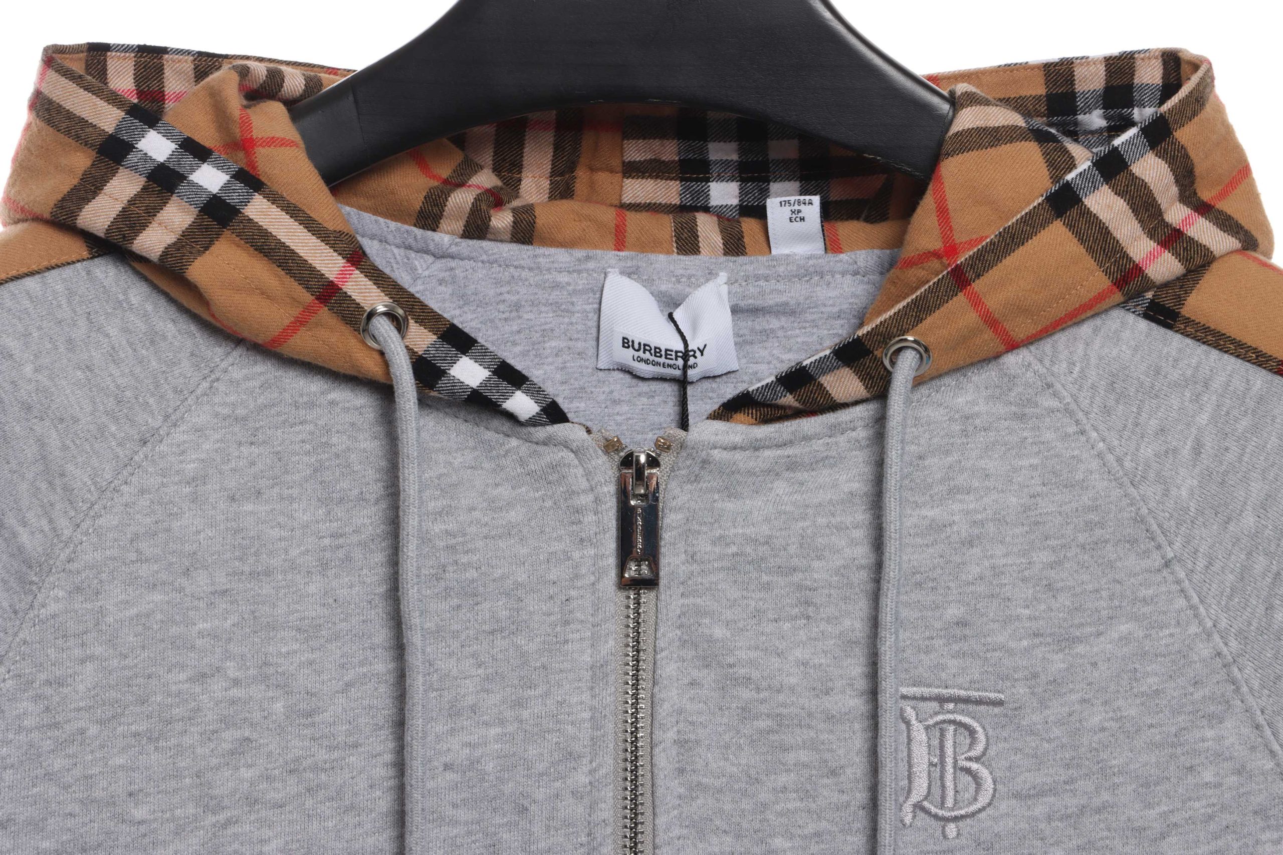 burberry_zip_up_hoodie_grey_1B547D57E721B.jpg