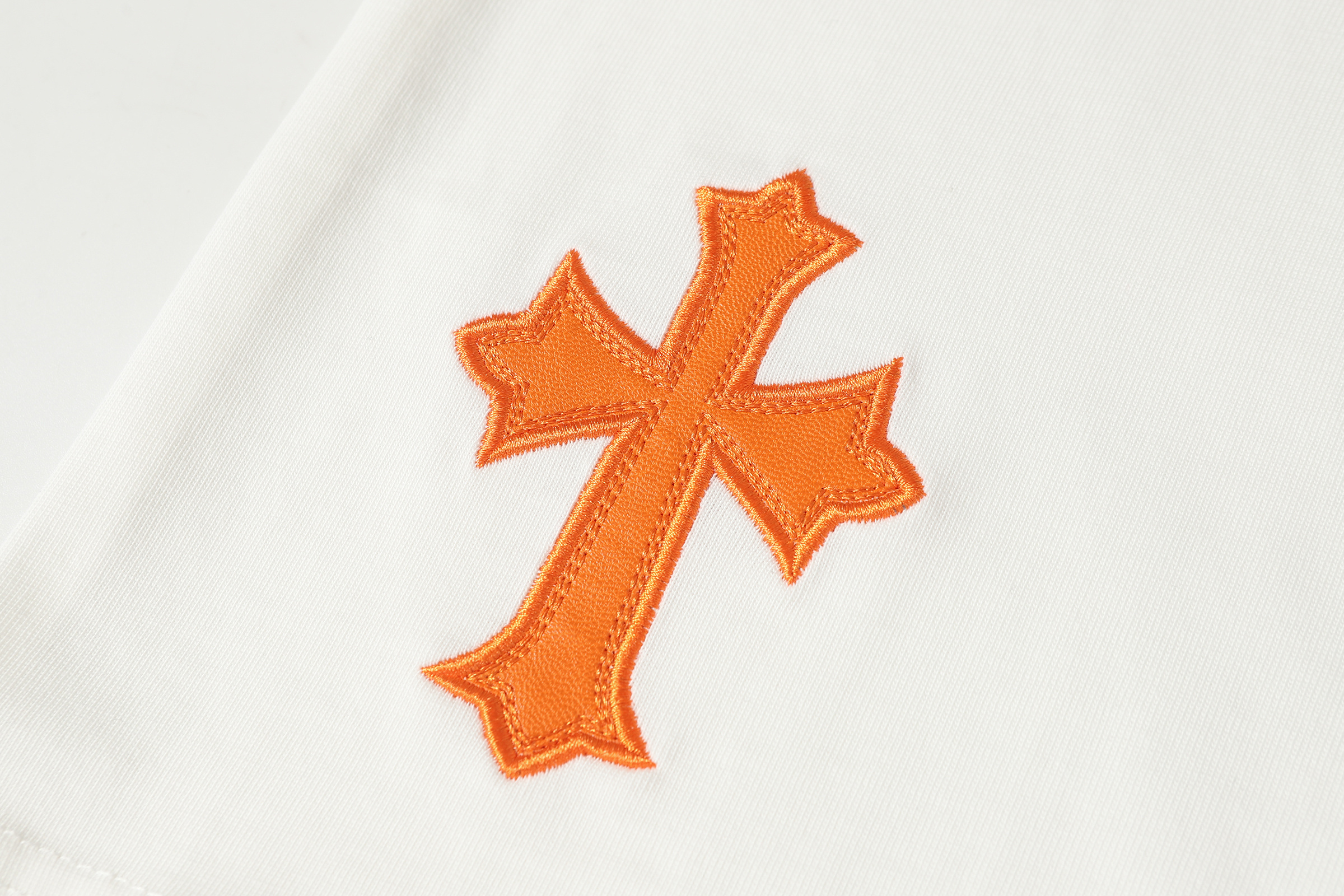 chrome_heart_3_color_cross_t_shirt_1DDD78B66A514.jpg