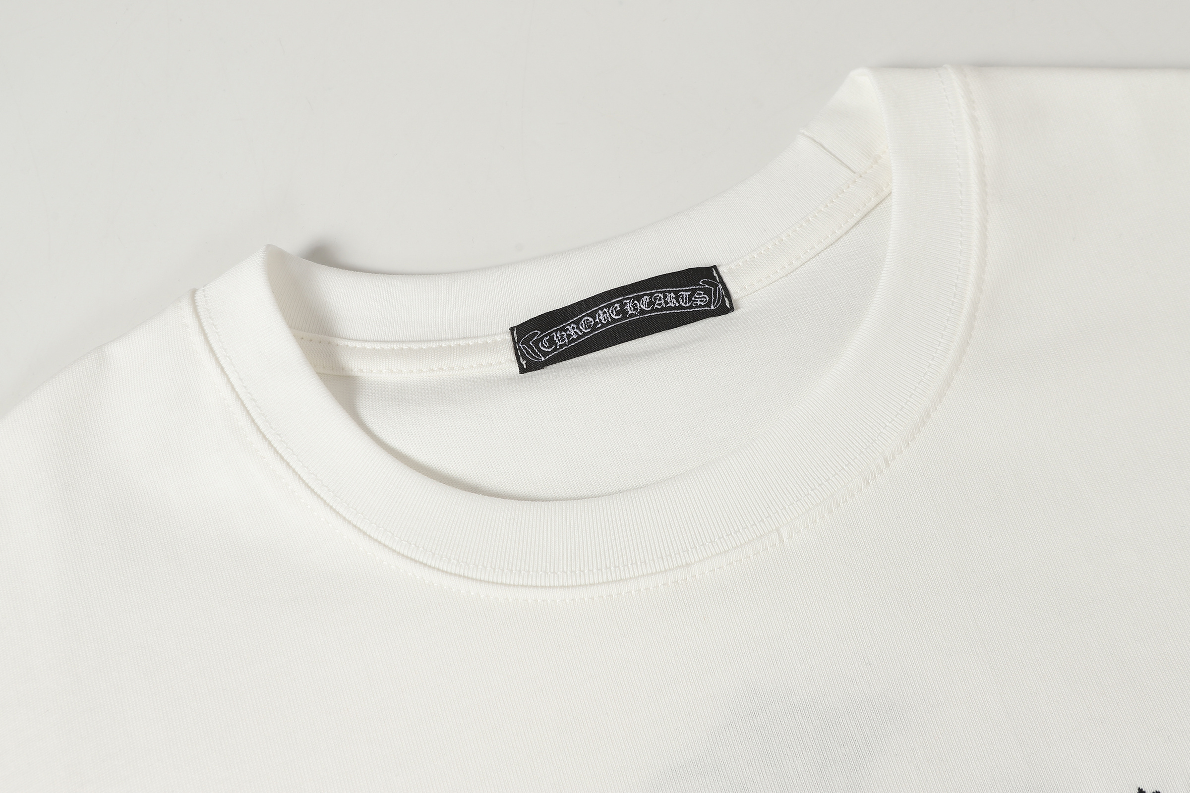 chrome_hearts_3_cross_t_shirt_black_white_1DDD79B30FD1A.jpg