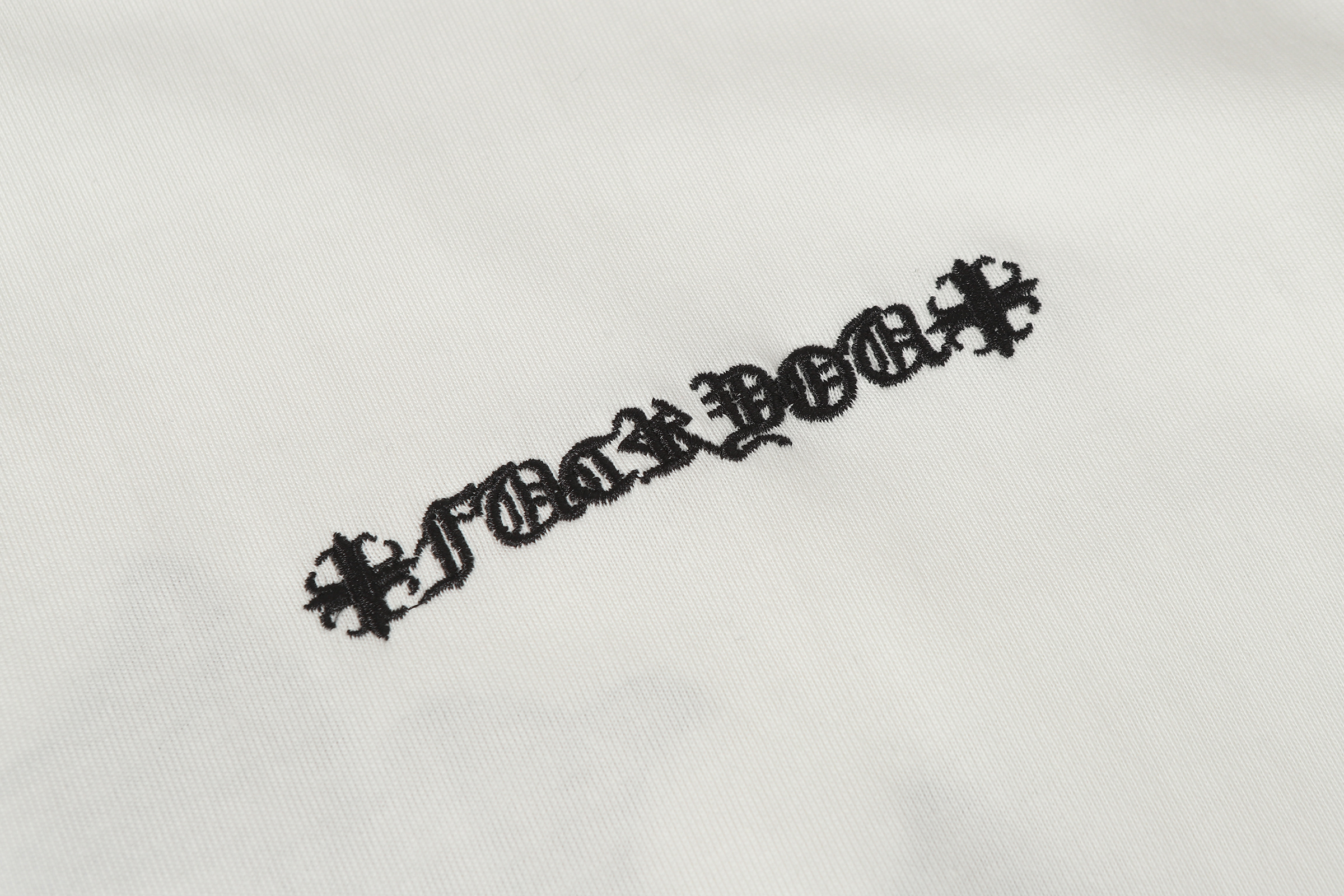 chrome_hearts_3_cross_t_shirt_black_white_1DDD79B327416.jpg
