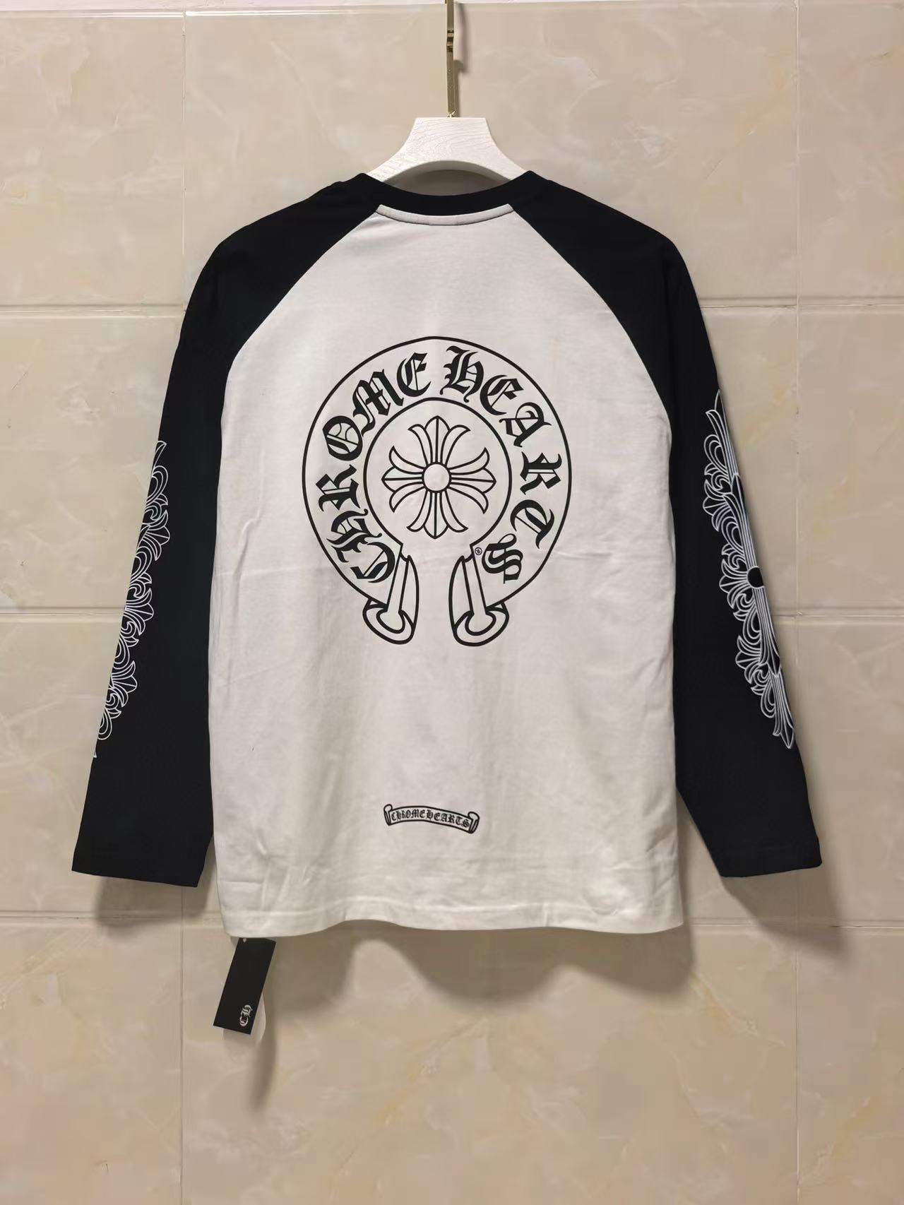 chrome_hearts_long_sleeve_shirt_white_black_y84__1E0A75684AA19.jpg