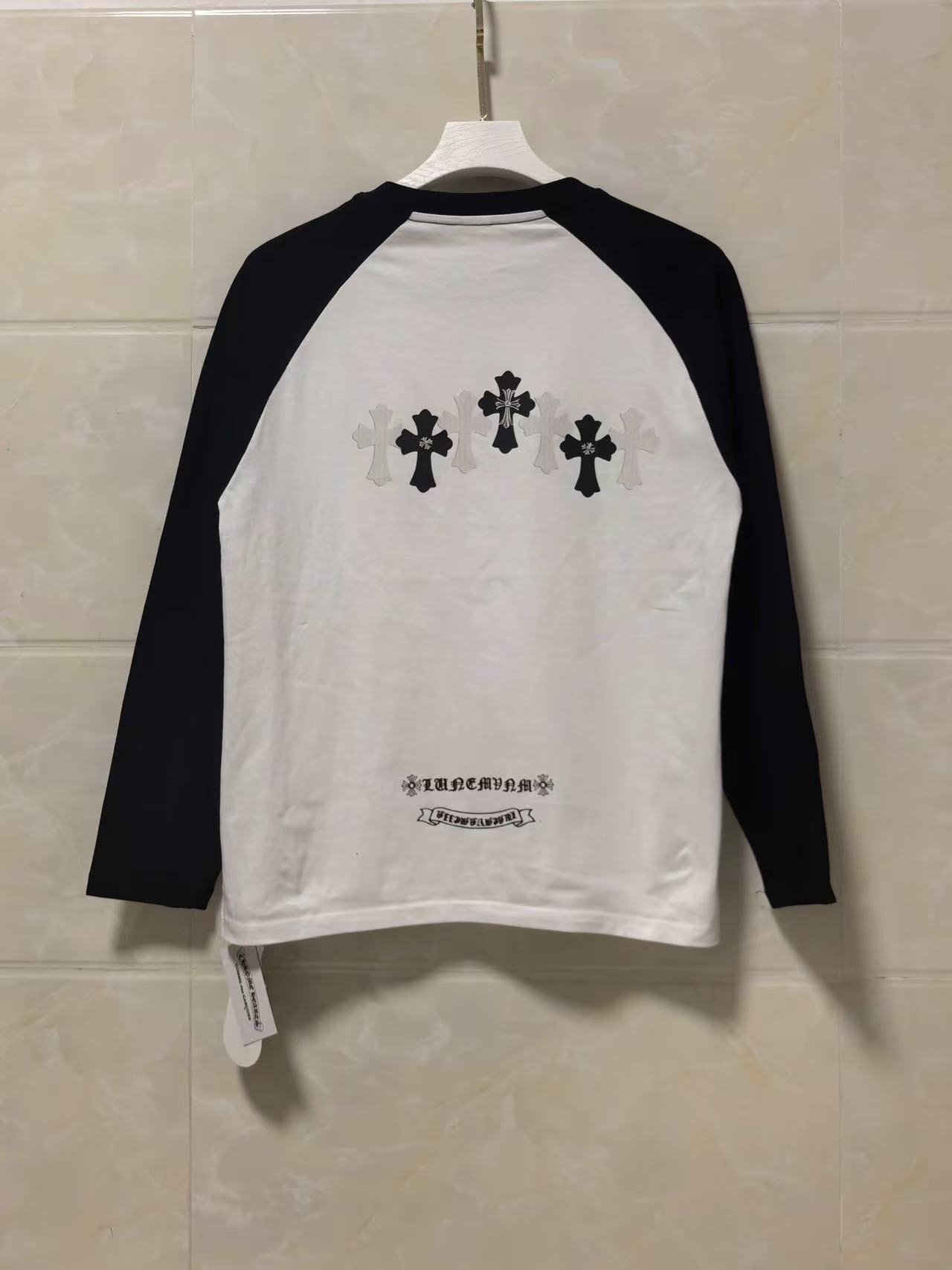 chrome_hearts_long_sleeve_shirt_white_black_y87__1E016AAD80710.jpg