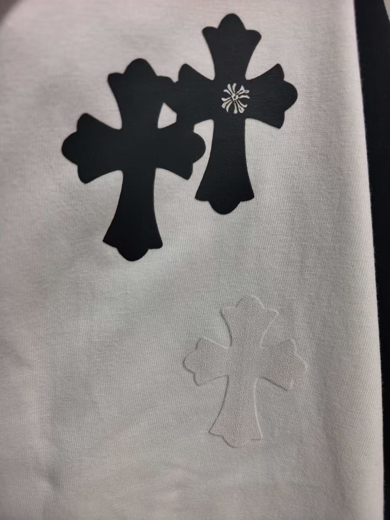 chrome_hearts_long_sleeve_shirt_white_black_y87__1E016AAE09A1A.jpg