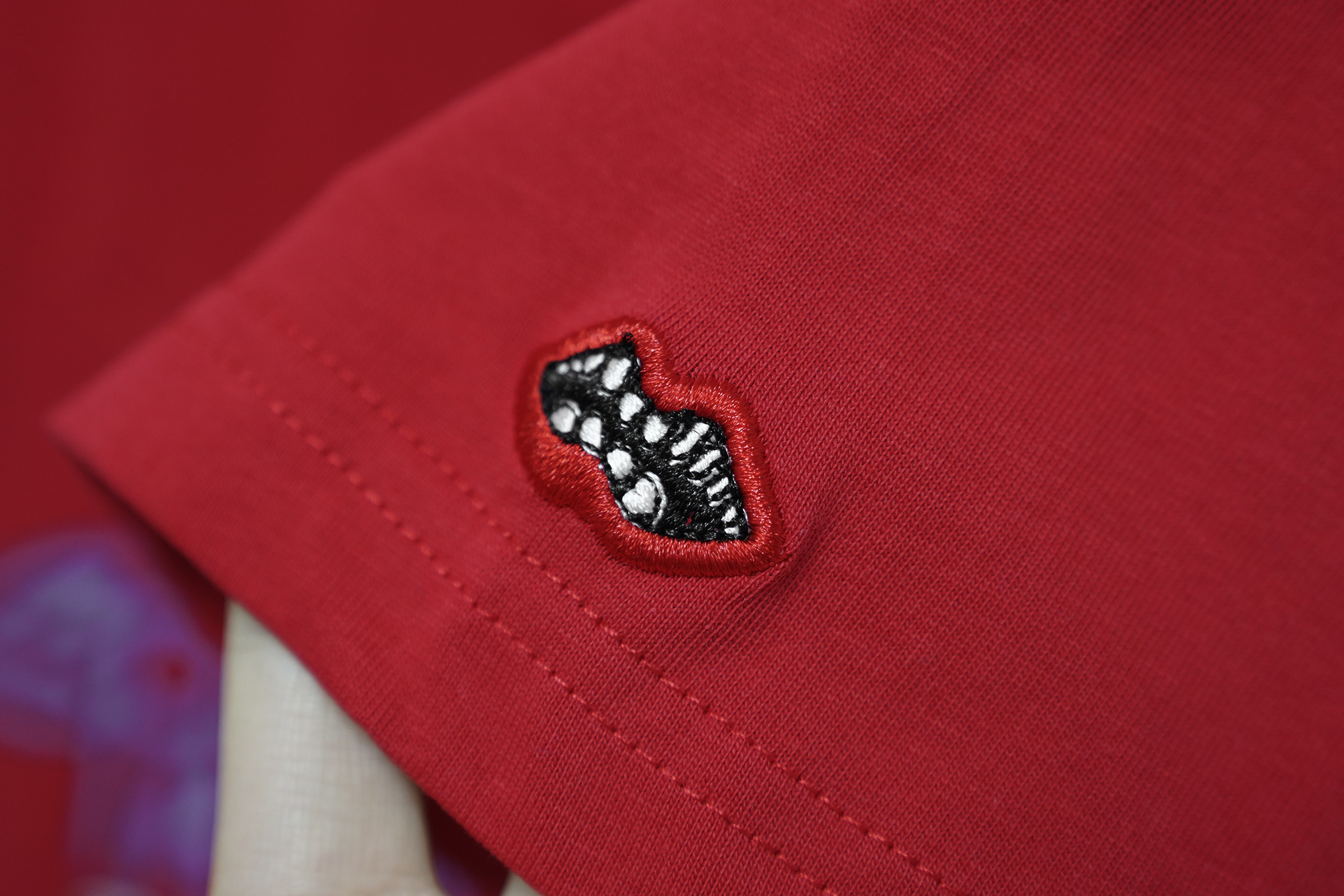 chrome_hearts_matty_boy_spark_sick_heart_tee_red_1DDD636E79016.jpg
