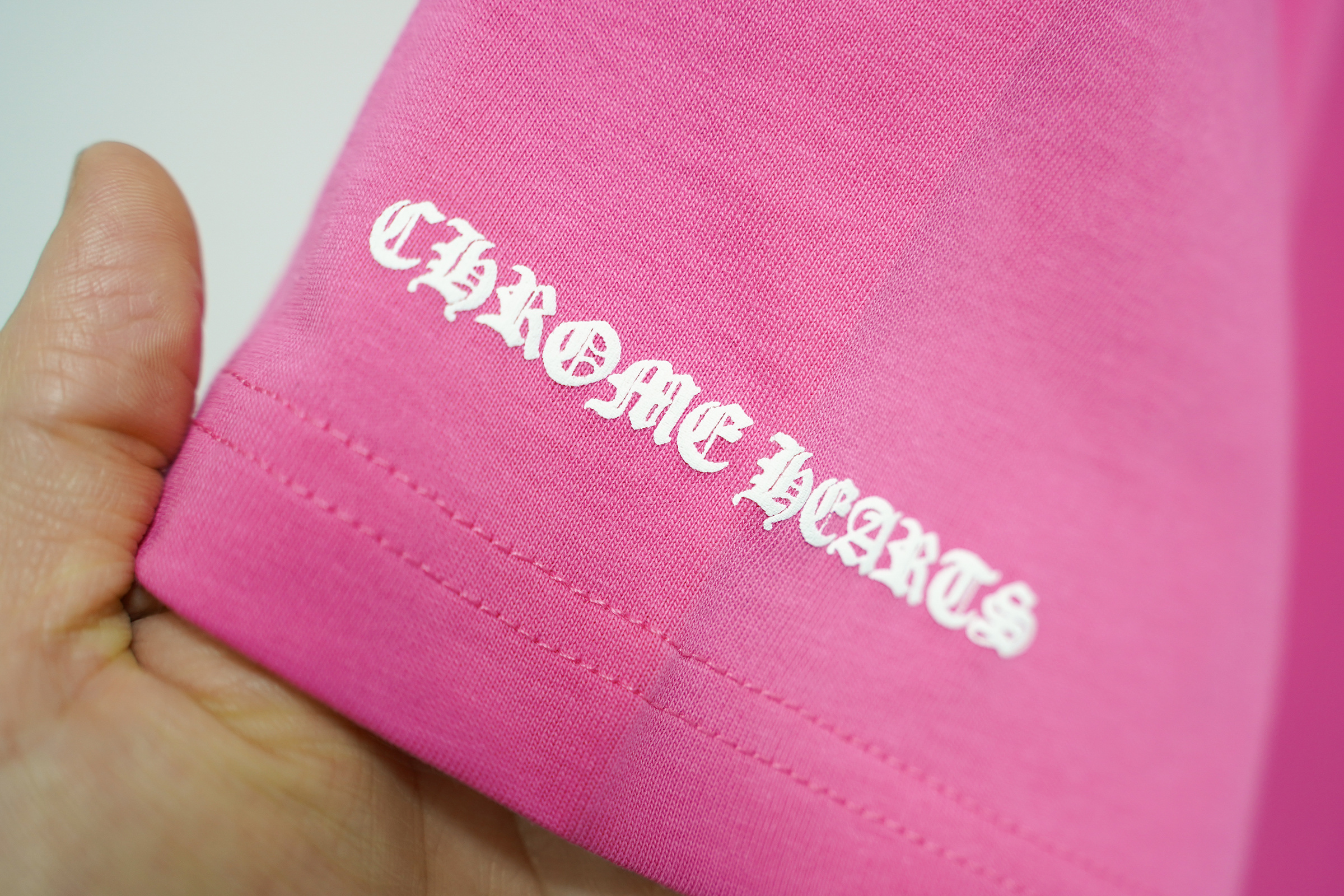 chrome_hearts_sanskrit_horseshoe_t_shirt_1DDD6AE528810.jpg