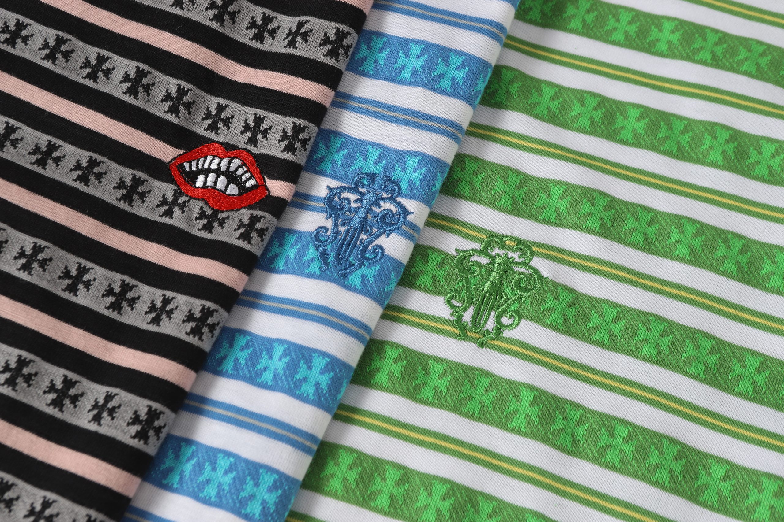 chrome_hearts_stripe_logo_tee_1DD9802783216.jpg