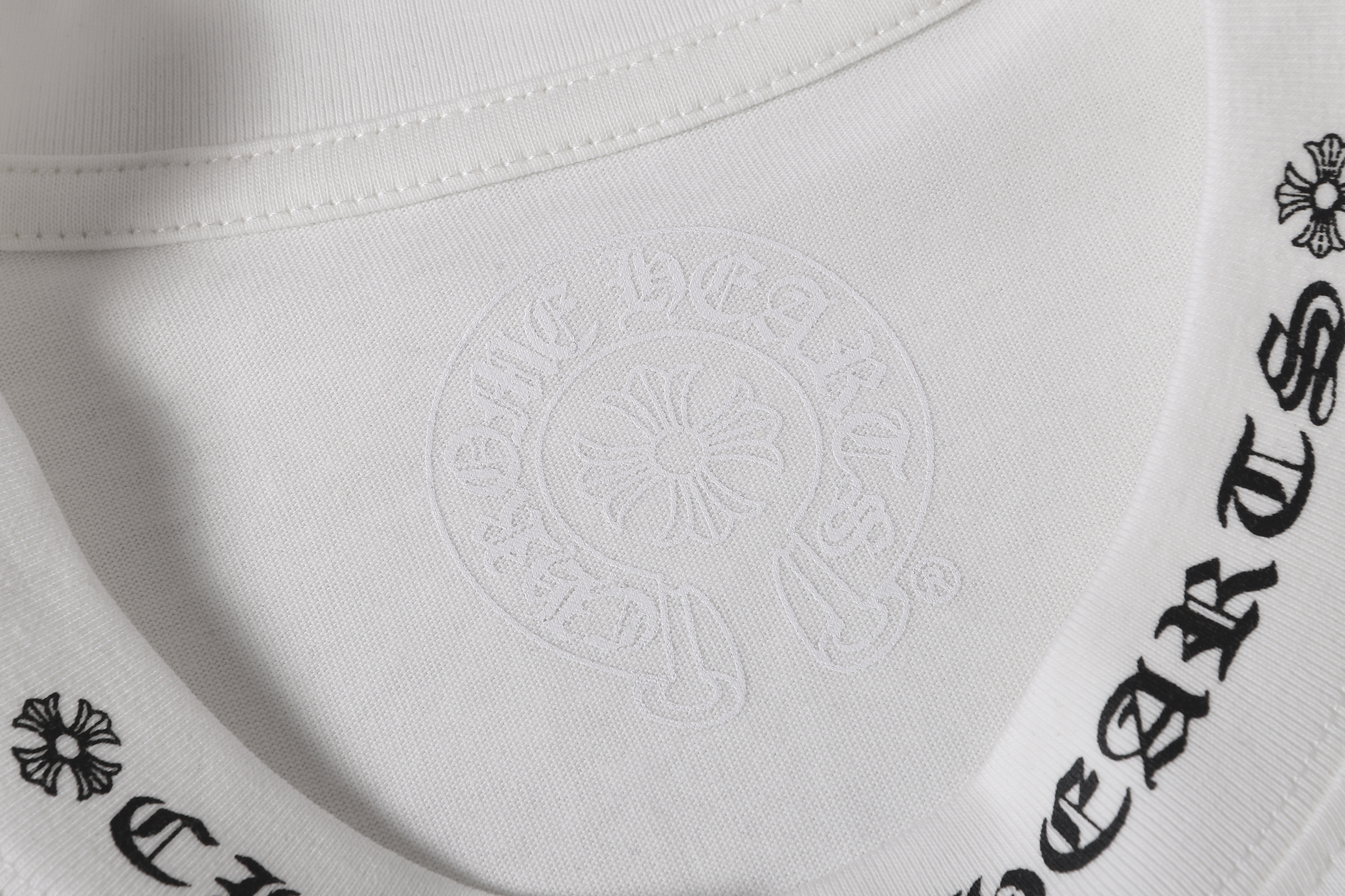 chrome_hearts_t_shirt__2237_1DF4A41A17715.jpg