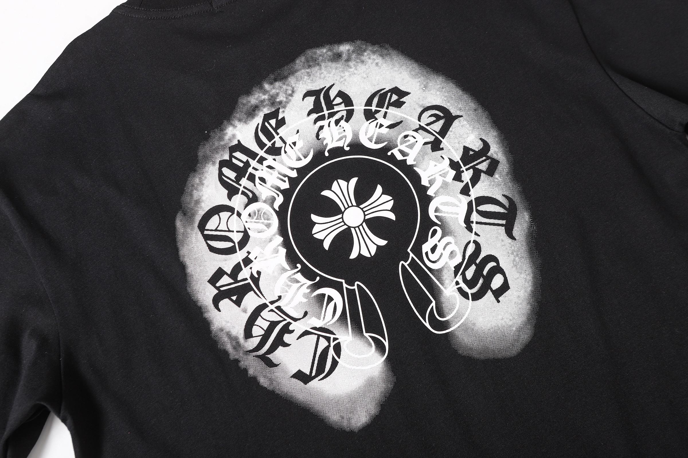 chrome_hearts_t_shirt__2263_1DFB136917912.jpg