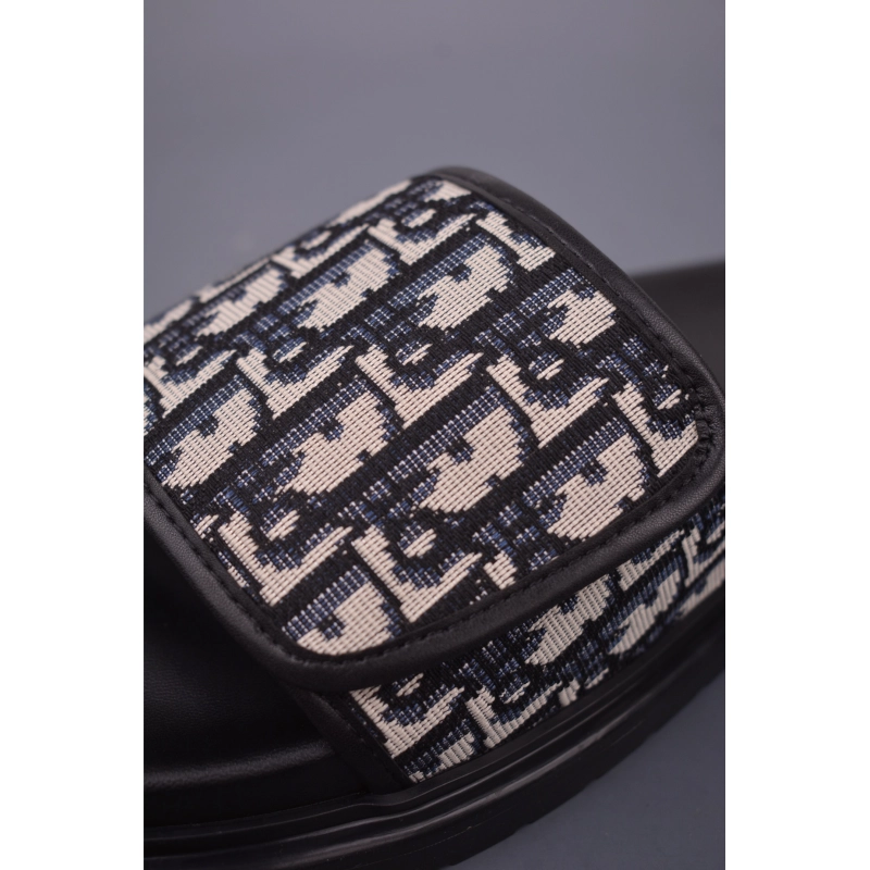 dior_aqua_sandal_beige_and_black_1E8245359D41B.png