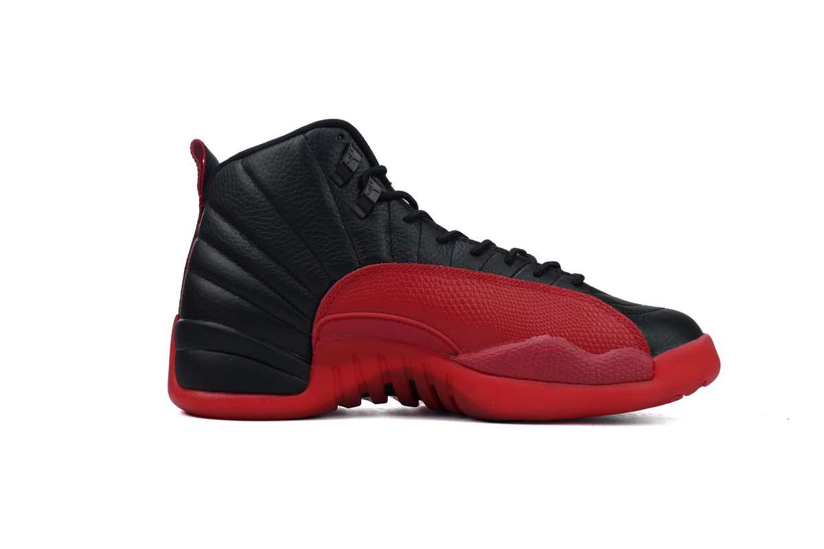 jordan_12_retro_flu_game_153265_065_1B105D693A411.jpg