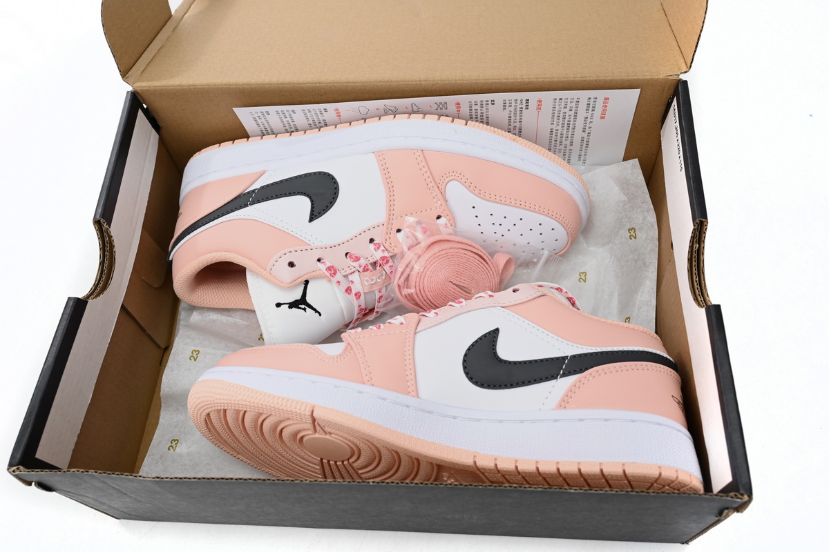 jordan_1_low_light_arctic_orange_pink_553560_800_1BD1730C11210.jpg