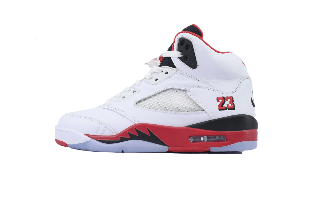 jordan_5_retro_fire_red_black_tongue_2025_hq7978_101_1CB7E85F9D314.jpg