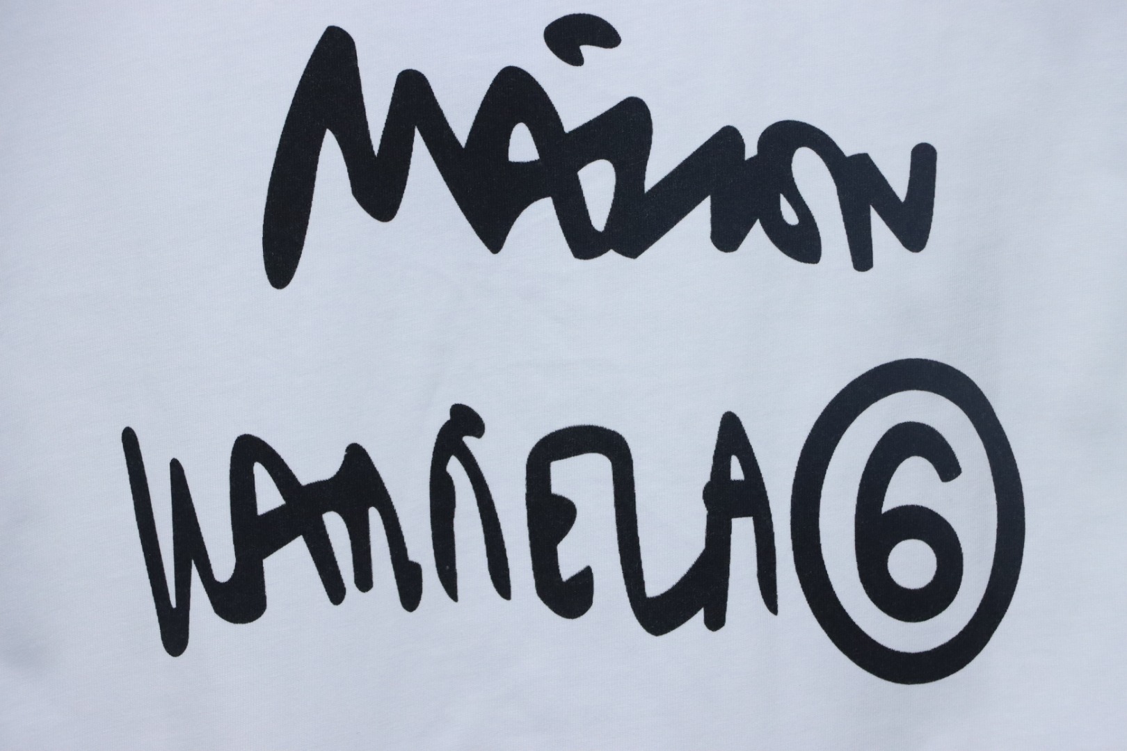 maison_margiela_25ss_signature_tee_white_1CEBA23DE4711.jpg