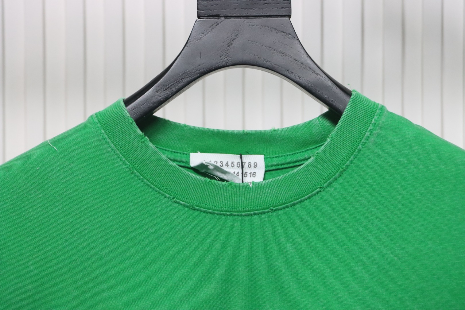 maison_margiela_number_embroidered_short_sleeves_t_shirt_green_1CEB9F3EA1811.jpg