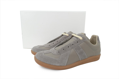 maison_margiela_replica_grey_1E7BB4A207F17.jpg