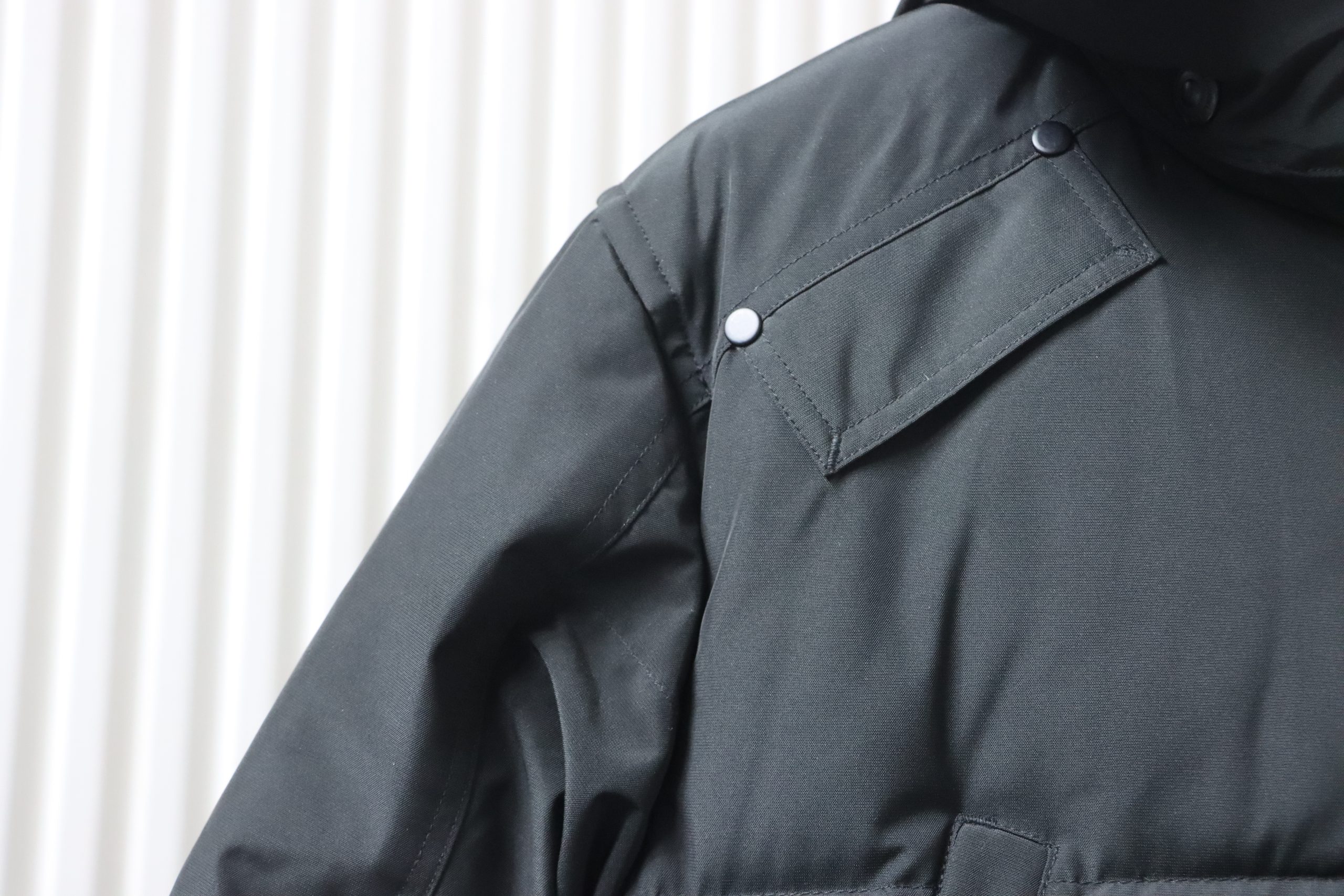 moose_knuckles_onyx_shearling_big_ridge_parka_black_1CF592B56391D.jpg