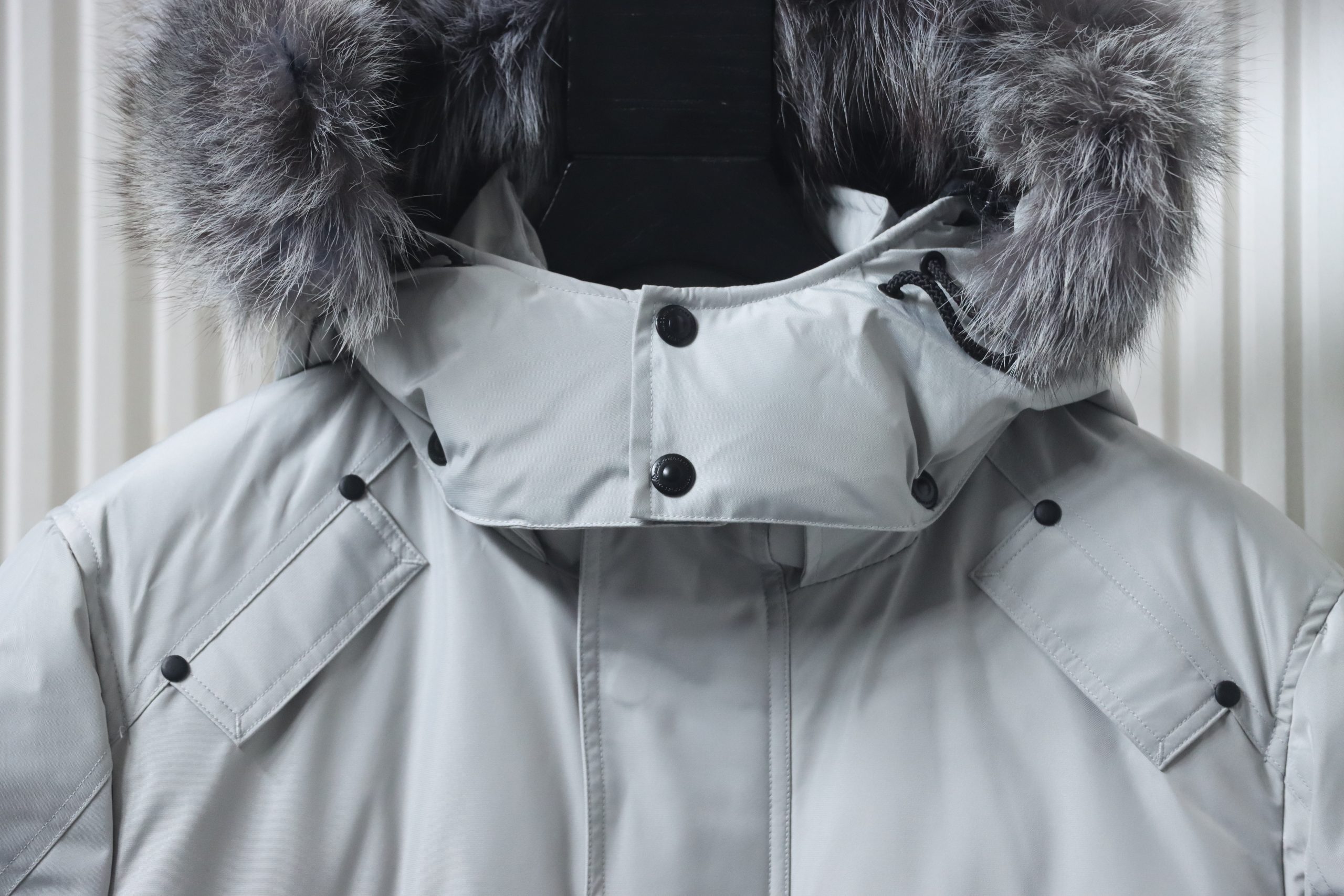 moose_knuckles_onyx_shearling_big_ridge_parka_grey_1CF59119B1F15.jpg