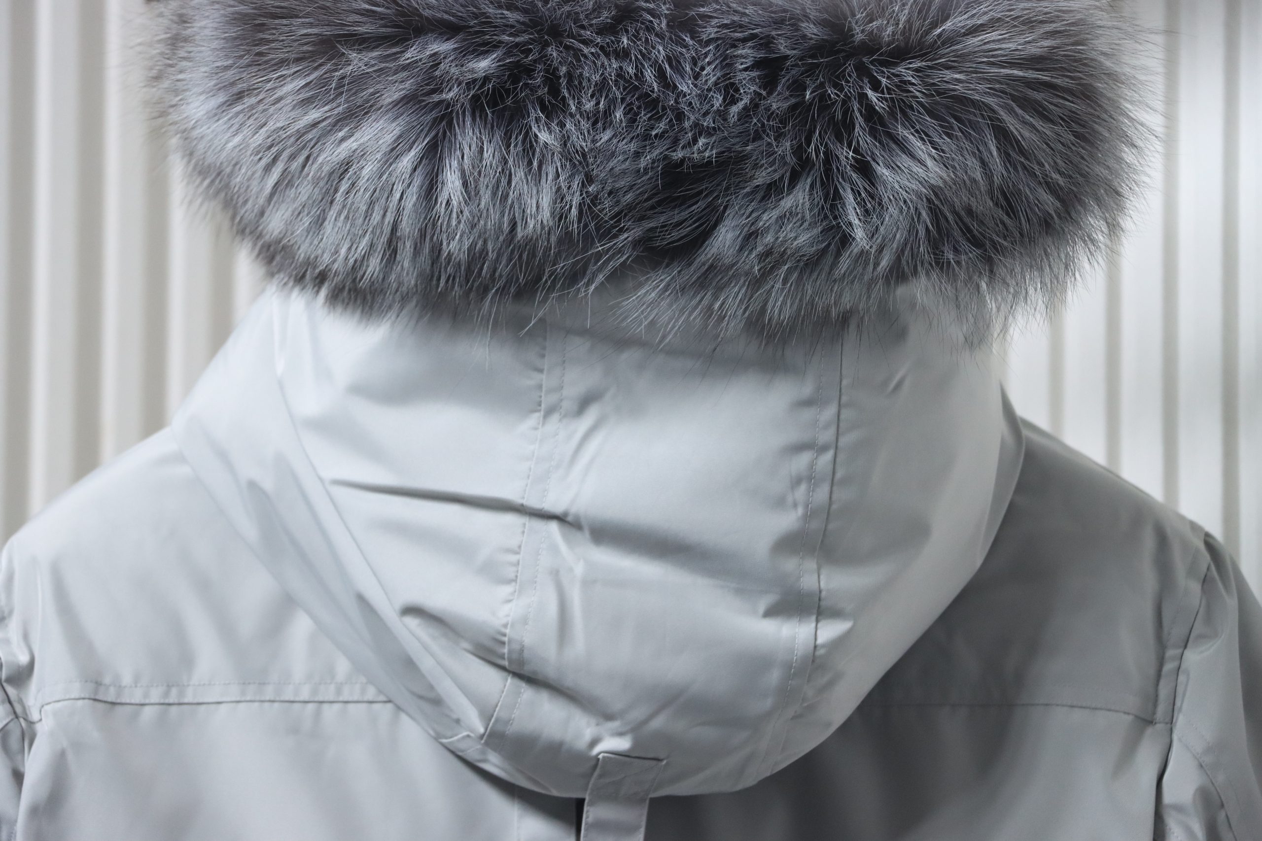 moose_knuckles_onyx_shearling_big_ridge_parka_grey_1CF5911A5531F.jpg