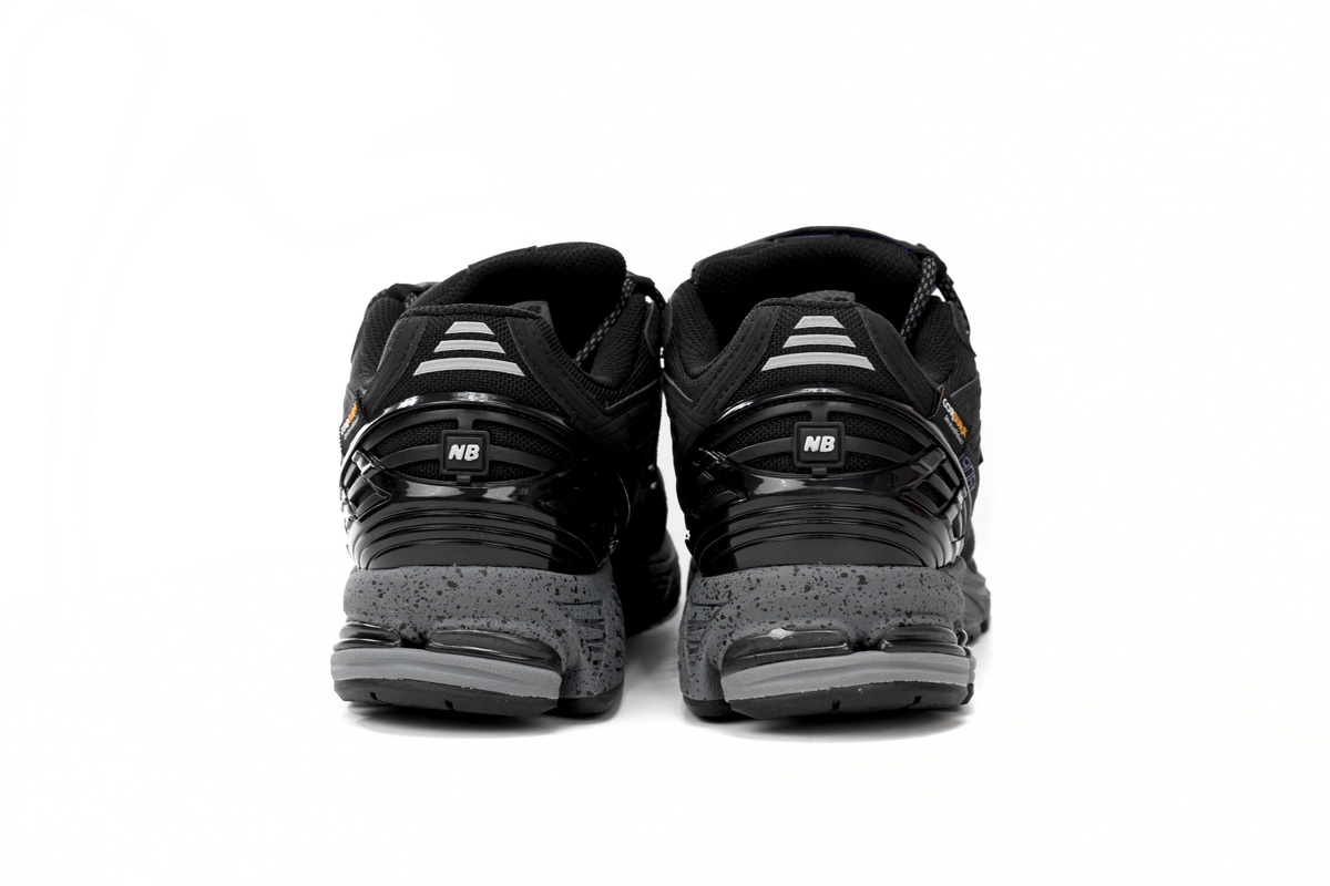 new_balance_1906r_cordura_pocket_black_m1906roc_1AFCF9EDD5012.jpg