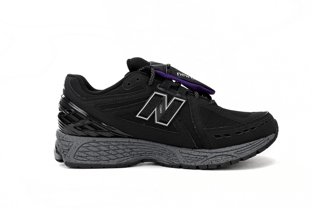 new_balance_1906r_cordura_pocket_black_m1906roc_1AFCF9EDF9A1A.jpg