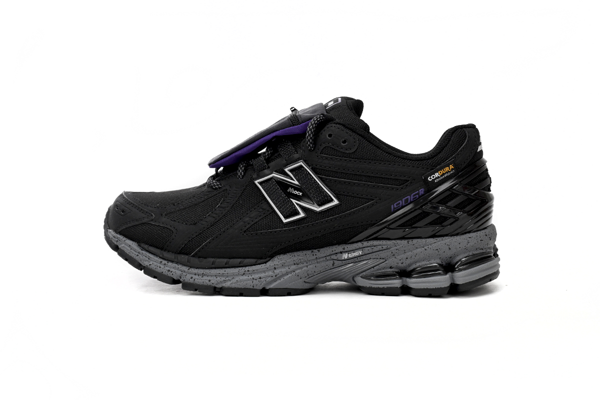 new_balance_1906r_cordura_pocket_black_m1906roc_1AFCF9EE0A41B.jpg