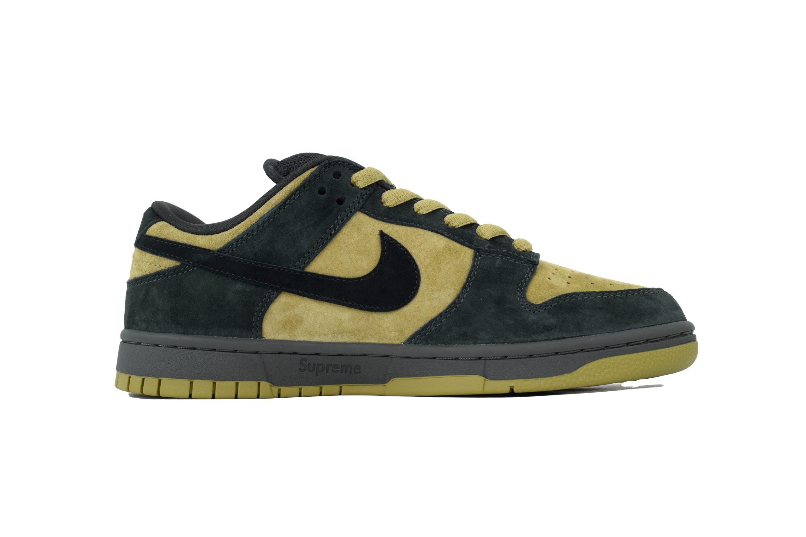nike_sb_dunk_low_supreme_94_camper_green_hq8487_300_1D170B2074B1D.jpg