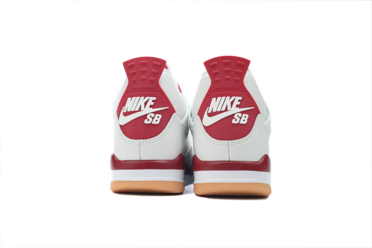 nike_sb_x_air_jordan_4_retro_sp_varsity_red_friends___family_dr5415_106_1D30E76670519.jpg